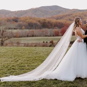 CATHEDRAL LENGTH LACE WEDDING VEIL